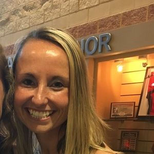 Meet your Posher, Melissa